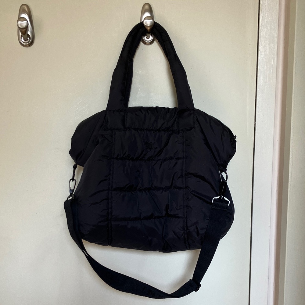 aerie OFFLINE Black Quilted Puffer Tote with Detachable Strap - Like new!!